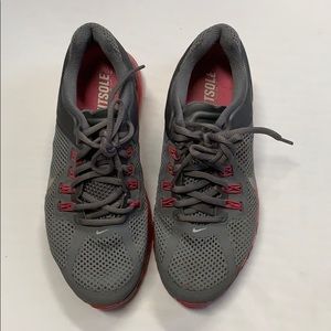 NIKE AIR MAX in great used condition